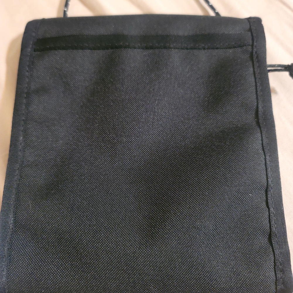 The North Face Black and Yellow Men's Crossbody Bag - Picture 2 of 6